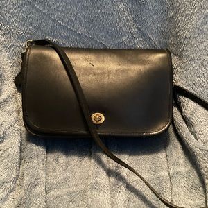 Coach vintage classic handbag black